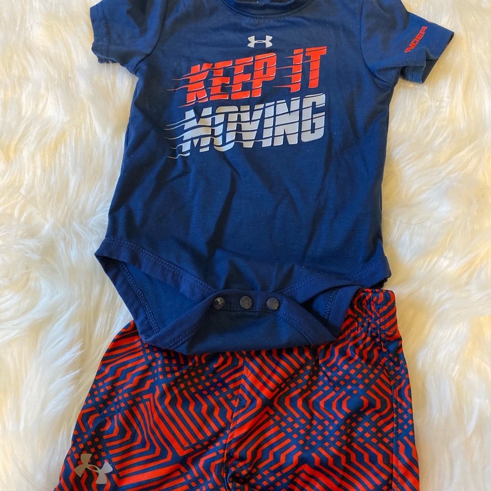 Infants Under Armour shorts set size 3-6 months